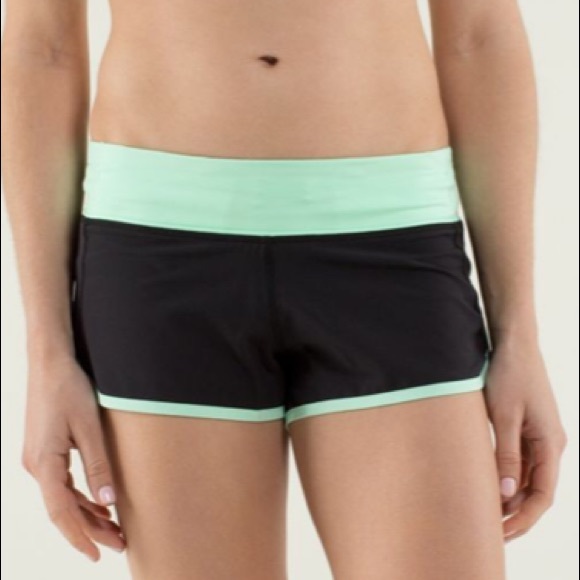 🍋 Lululemon Run: Speed Short *4-way Stretch Sz. 8 - Picture 2 of 5